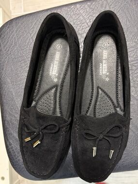 Black Women's Slip-On Faux Suede Moccasin Loafers